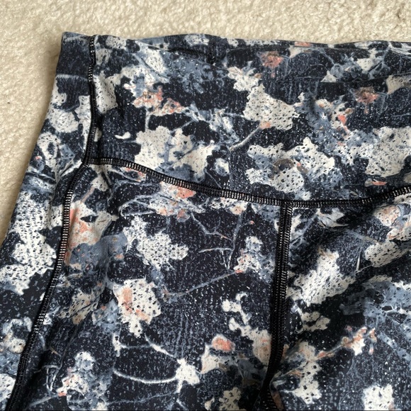 Lululemon Swift Speed Running Tights - Picture 7 of 7